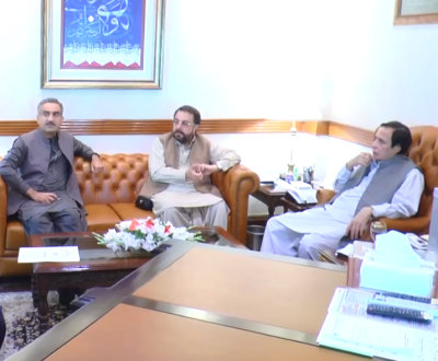 وزیراعلیٰ پنجاب چودھری پرویز الٰہی سے بلوچستان کے وزیر خوراک انجینئر زمرک خان اچکزئی کی ملاقات