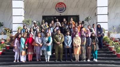 لاہور کالج فار ویمن یونیورسٹی کی طالبات کا پنجاب سیف سٹیز اتھارٹی کا مطالعاتی دورہ
