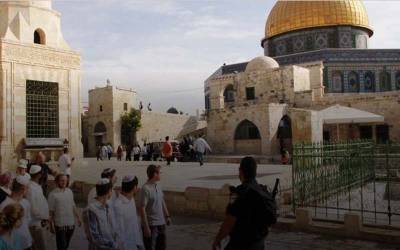  اسرائیلی آبادکاروں نے مسجد الاقصیٰ پر دھاوا بول دیا 
