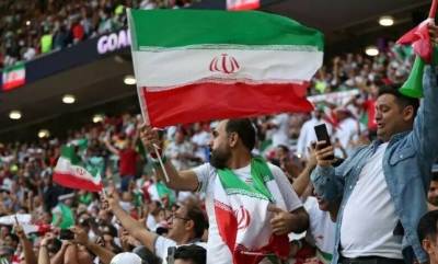 پرچم سے ' اللہ' کا نام کیوں ہٹایا؟ ایران کا فیفا سے شدید احتجاج
