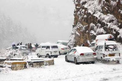 نتھیا گلی، گلیات اور ٹھنڈیانی میں برفباری بند، ایبٹ آباد اور گرد و نواح میں بارش جاری 
