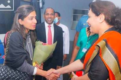 وزیر مملکت برائے خارجہ امور حنا ربانی کھر سرکاری دورے پر سری لنکا پہنچ گئیں