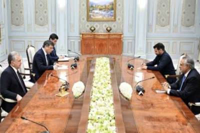 اسحاق ڈار کی ازبکستان کے صدر شوکت مرزیوییو سے ملاقات 