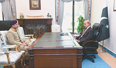 وزیر اعظم شہباز شریف سے آرمی چیف اور ڈی جی آئی ایس آئی کی ملاقات
