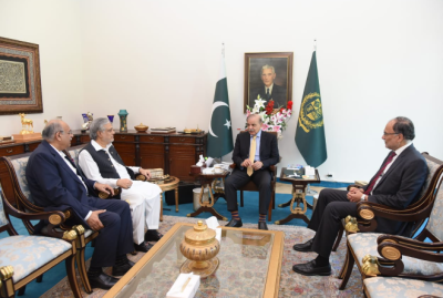 وزیرِ اعظم محمد شہباز شریف سے چیئرمین مینجمنٹ کمیٹی پاکستان کرکٹ بورڈ نجم سیٹھی کی ملاقات