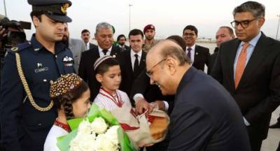 صدر مملکت آصف زرداری 2 روزہ دورے پر ترکمانستان پہنچ گئے 