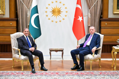 وزیراعظم شہباز شریف ترکیہ کے صدررجب طیب ایردوان سے ملاقات