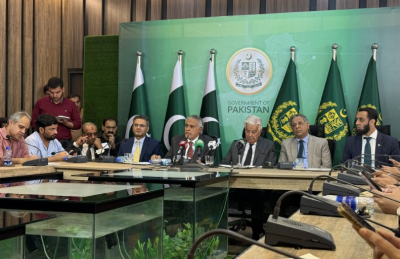 سندھ طاس معاہدہ معطل کرنے کے جواب میں شملہ معاہدہ ختم کر سکتے ہیں : اسحاق ڈار