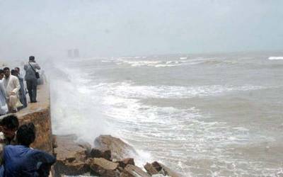 کراچی میں تیز سمندری ہوائیں چلنے کی پیشگوئی، پارہ 37 ڈگری تک جانے کا امکان