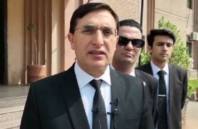 پہلگام واقعہ اور بھارتی اقدامات کے خلاف ہم متحد ہیں اور فوج کے ساتھ کھڑے ہیں۔ بیرسٹر گوہر