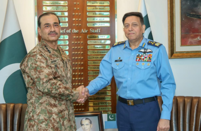 چیف آف آرمی اسٹاف جنرل سید عاصم منیر کی ائیر ہیڈکوارٹر آمد