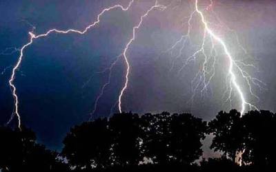 آئندہ24 گھنٹوں کے دوران ملک میں آندھی،ژالہ باری اور گرج چمک کے ساتھ بارش کا امکان،الرٹ جاری