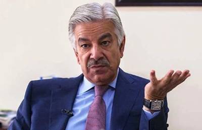 خواجہ آصف نے وزارت سے استعفیٰ بارے چلنے والی خبروں کی تردید کردی۔