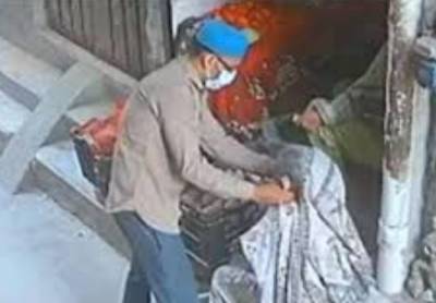  بزرگ خاتون کی بالیاں نوچنے والا ملزم ساتھی سمیت پولیس مقابلے میں ہلاک